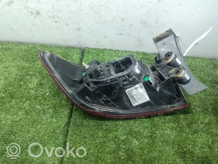 Renault Clio IV Lampa tylna 265502631R