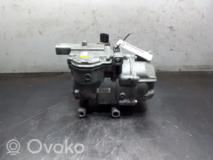 Toyota Yaris Ilmastointilaitteen kompressorin pumppu (A/C) 0422001041