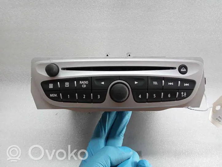 Renault Fluence Radio/CD/DVD/GPS-pääyksikkö 281155040R