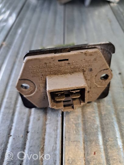 Hyundai Sonata Heater blower motor/fan resistor 