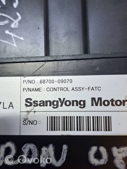 SsangYong Kyron Panel klimatyzacji 6870009070