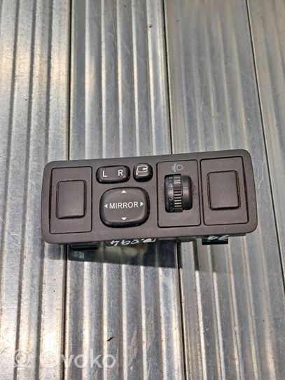 Toyota Avensis T250 Zestaw przełączników i przycisków 777669