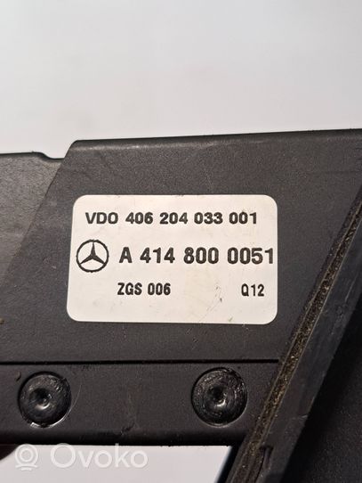 Mercedes-Benz Vaneo W414 Moteur de verrouillage trappe à essence A4148000051