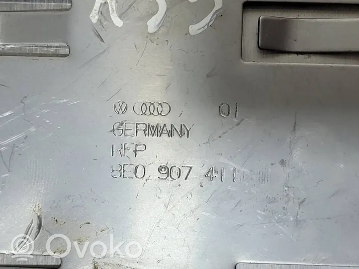 Audi A4 S4 B6 8E 8H Variklio valdymo blokas 8E0907411