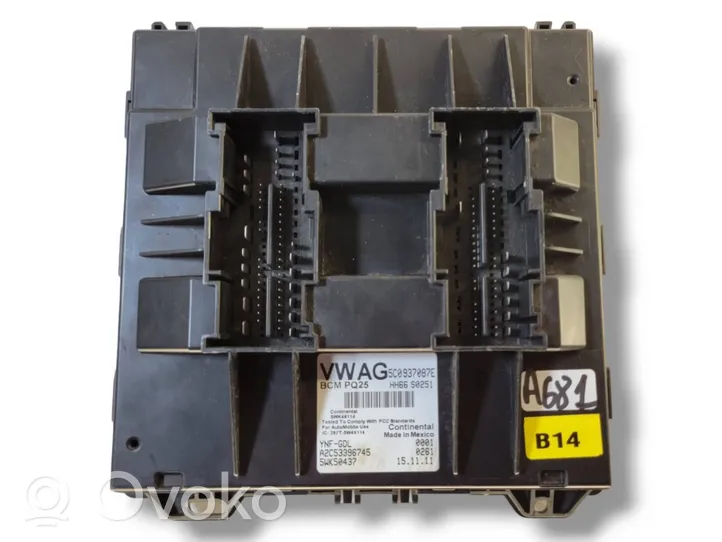 Volkswagen Jetta IV Module confort 5C0937087E