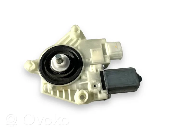 BMW 5 G30 G31 Priekinis varikliukas langų pakėlėjo 7455081