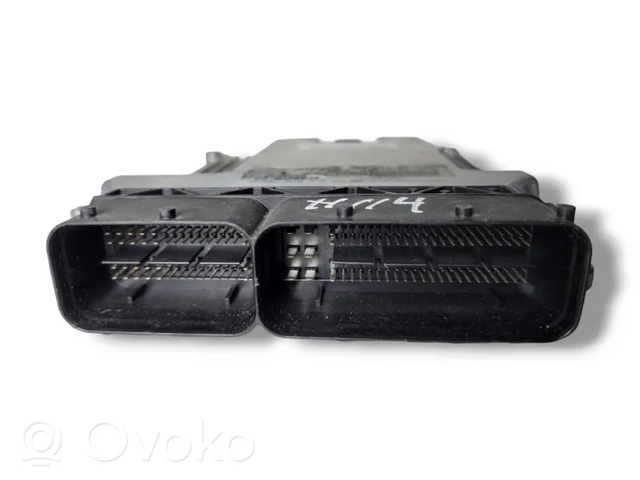 Audi A5 8T 8F Sterownik / Moduł ECU 04L906021BG