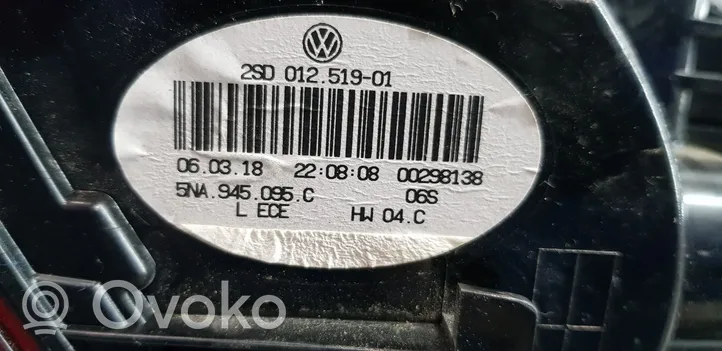 Volkswagen Tiguan Takavalon polttimo 5NA945095C