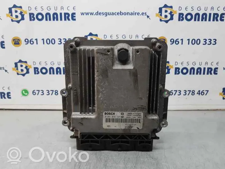 Dacia Lodgy Engine control unit/module 237102720R