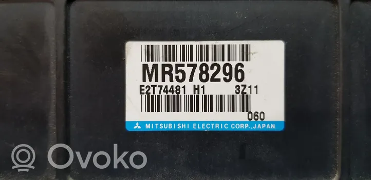 Mitsubishi Montero Centralina/modulo del motore MR578296