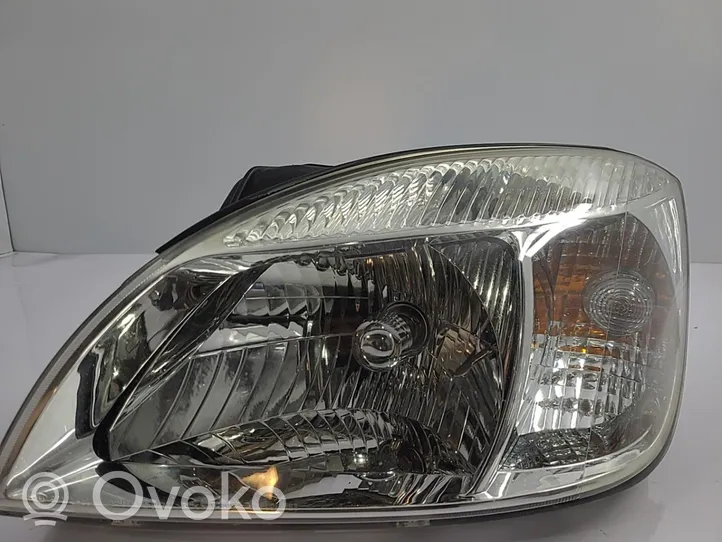 KIA Rio Lampa przednia 921011G030