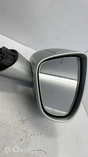Opel Meriva B Elektryczne lusterko boczne drzwi przednich 13316236