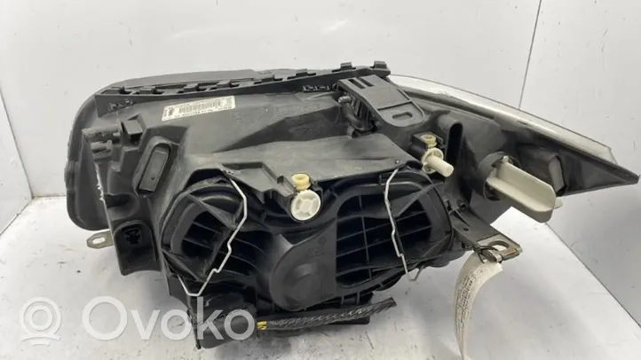 BMW 1 E81 E87 Lampa przednia 63126924486