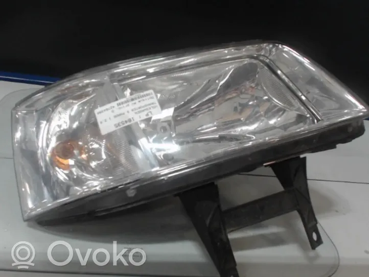 Volkswagen Multivan T5 Lampa przednia 7H1941018N