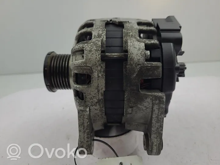 Renault Twingo III Alternator 231003071R