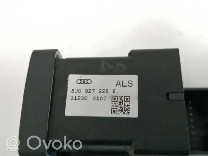 Audi Q3 8U Käsijarru pysäköintijarrun moottori 8U0927225E