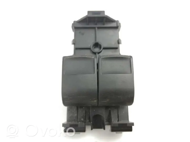 Citroen C1 Electric window control switch CZ1140B82A