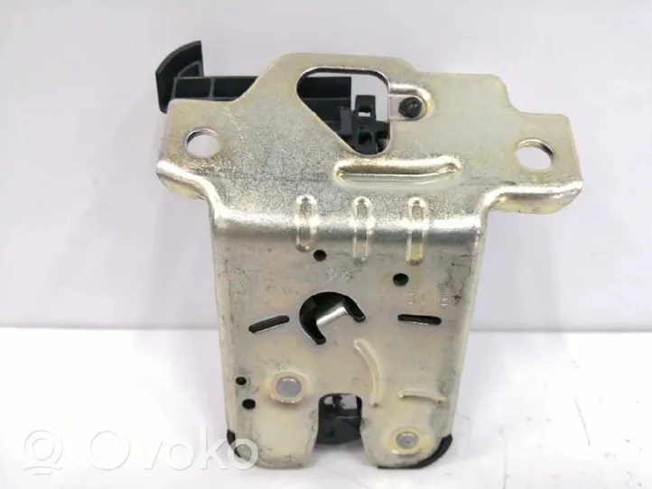 Volkswagen Touran II Tailgate lock latch 5TA827505D