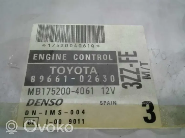 Toyota Corolla E120 E130 Moottorin ohjainlaite/moduuli 8966102630