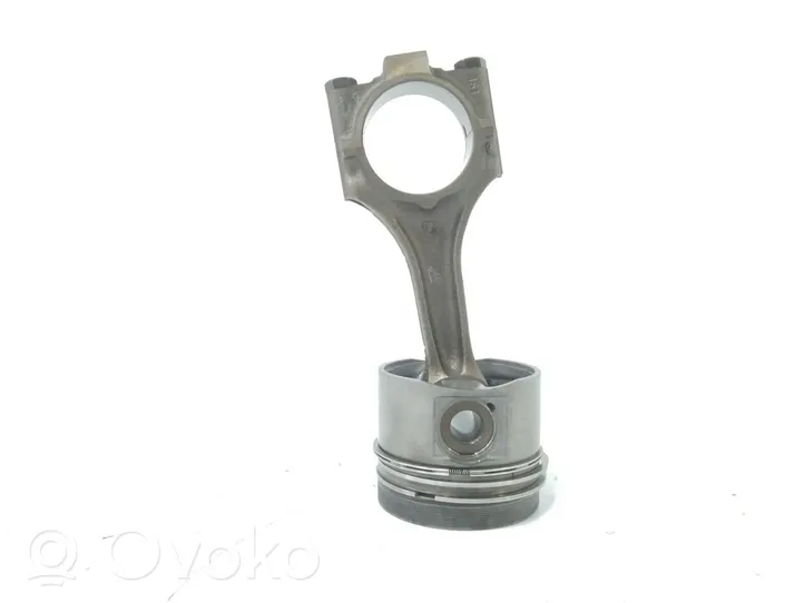 Opel Kadett E Connecting rod/conrod 