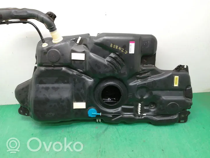 Citroen C4 II Picasso Réservoir de carburant 9806136380