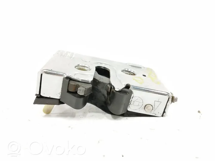 Audi 200 Etuoven lukko 443839016P