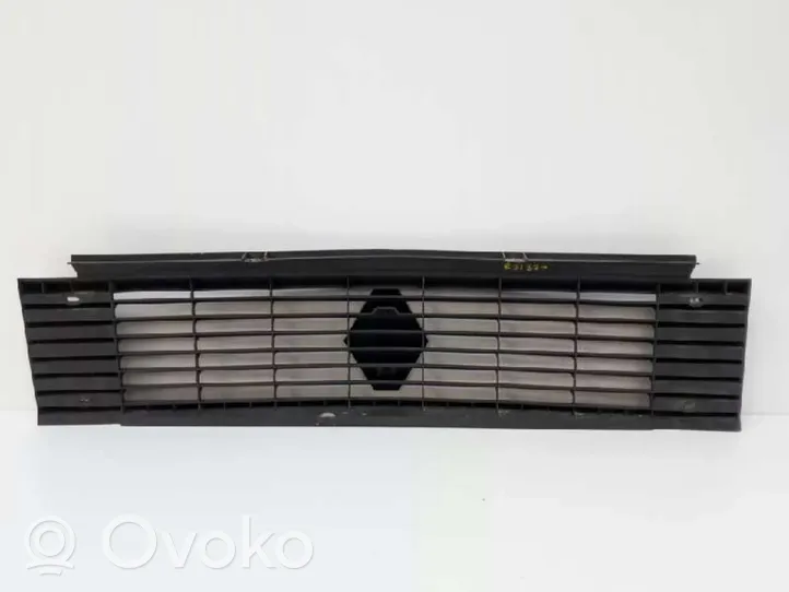 Renault Modus Atrapa chłodnicy / Grill 7700734788