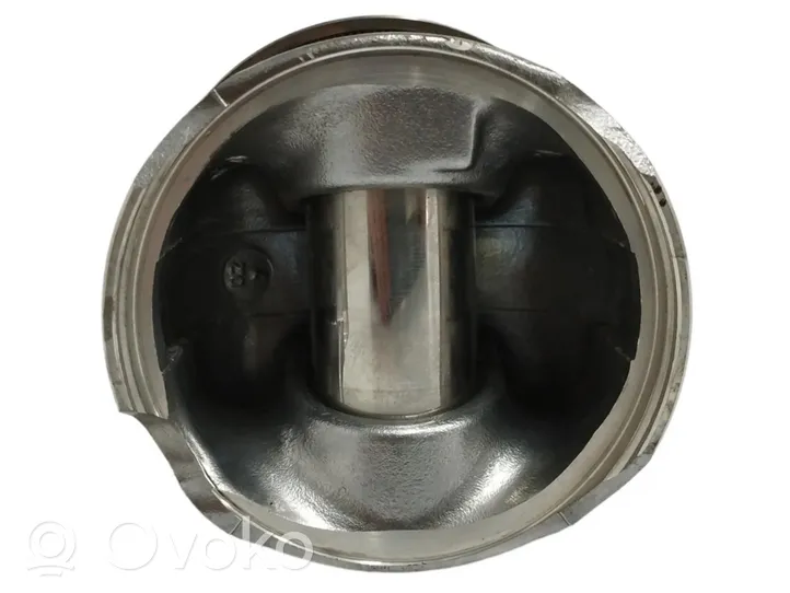 Fiat Panda III Piston avec bielle 