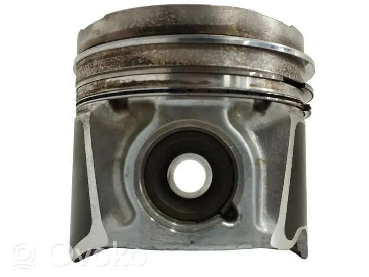 Fiat Panda III Piston avec bielle 