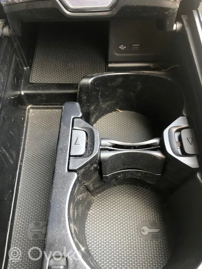 Mercedes-Benz C W206 Boîte à gants de rangement pour console centrale A2066805705