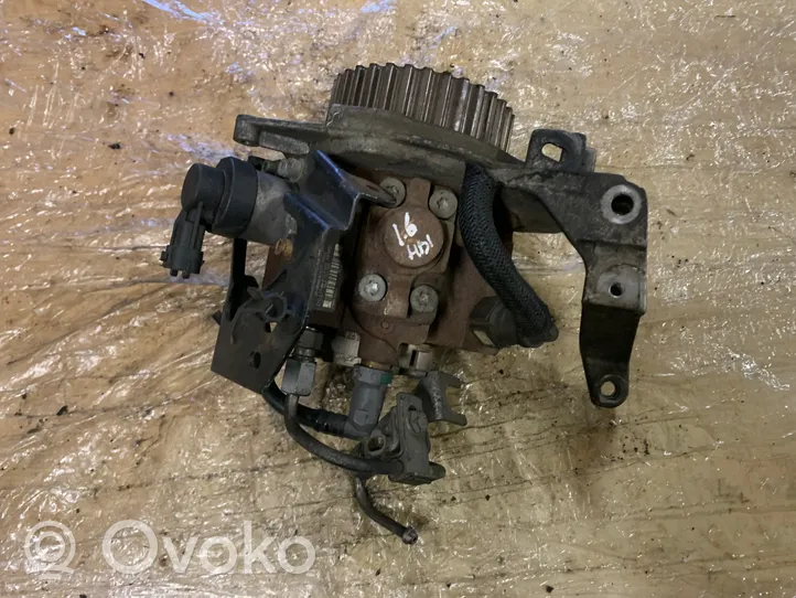 Citroen C4 I Polttoaineen ruiskutuksen suurpainepumppu 9683703780