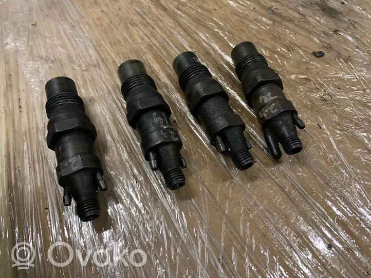 Volkswagen Transporter - Caravelle T4 Fuel injectors set 068130202