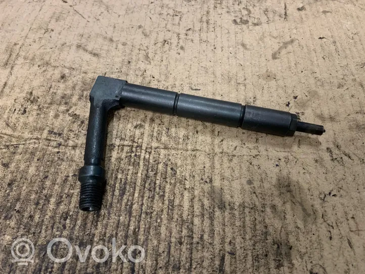 Nissan King Cab, Navara Fuel injector 484100