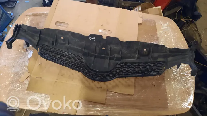 Toyota Auris 150 Maskownica / Grill / Atrapa górna chłodnicy 5311102390