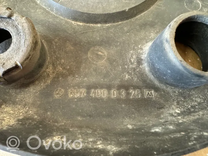 Mercedes-Benz Sprinter W906 Cache écrou, boulon de roue 6674000325