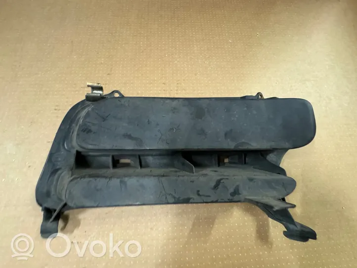 Toyota Avensis T250 Priešrūkinio žibinto apdaila/ grotelės 5212705010