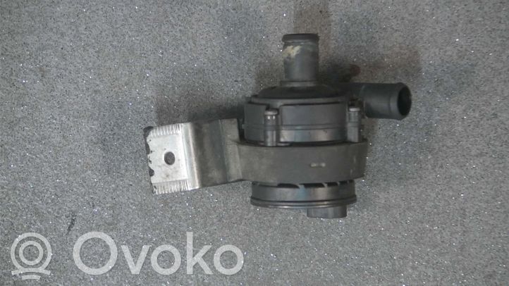 Mercedes-Benz Vito Viano W638 Electric auxiliary coolant/water pump ...