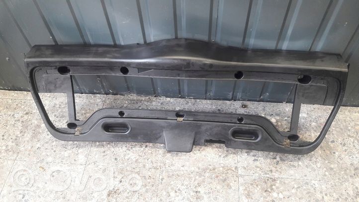 BMW 3 E46 Pagrindinis apdailos skydas 8218783