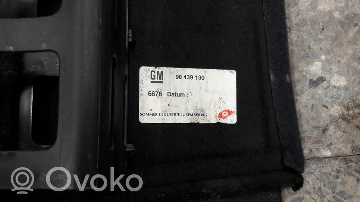 Opel Vectra B Muu vararenkaan verhoilun elementti 90439130