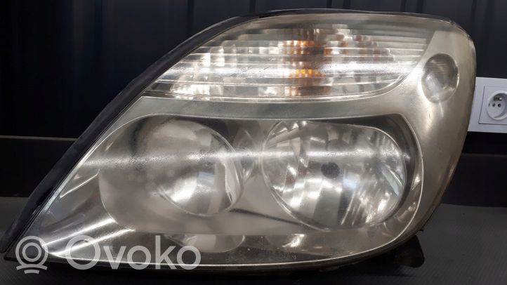 Renault Scenic I Priekšējo lukturu komplekts 89002384