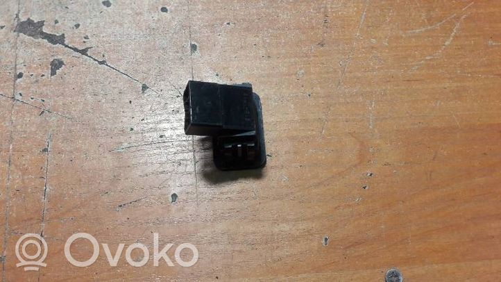 Mitsubishi Space Wagon Electric window control switch 