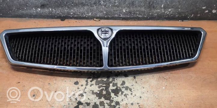 Lancia Zeta Maskownica / Grill / Atrapa górna chłodnicy 1850873116