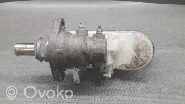 Toyota Yaris Verso Główny cylinder hamulca 