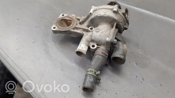 Volkswagen Golf III Pompa dell’acqua 056121013E