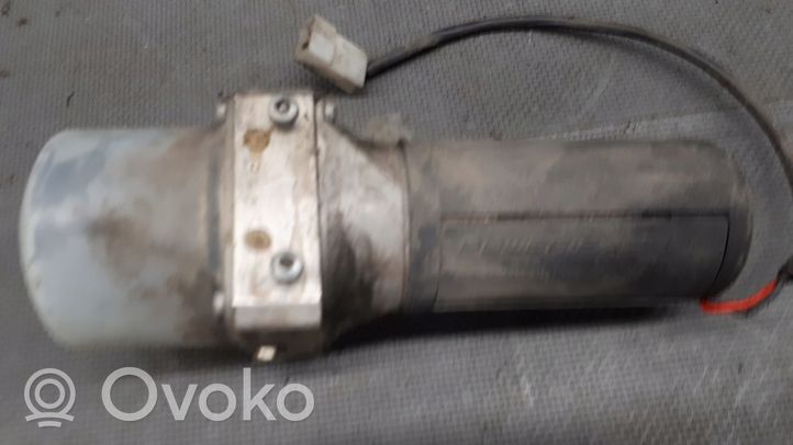 Volkswagen Golf III Pompe hydraulique de toit convertible 1E0871791A