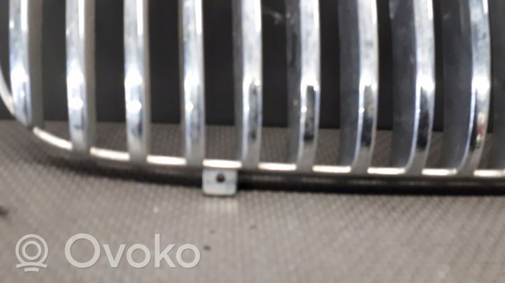 Jaguar XJ X308 Maskownica / Grill / Atrapa górna chłodnicy 