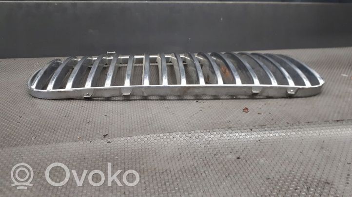 Jaguar XJ X308 Maskownica / Grill / Atrapa górna chłodnicy 