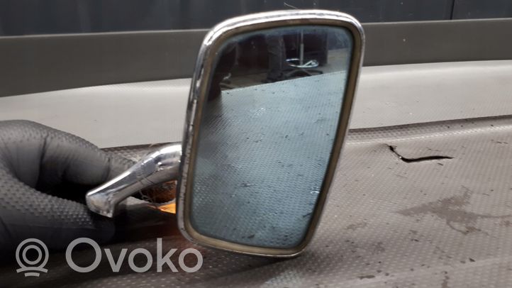 Volkswagen Jetta I Manual wing mirror 