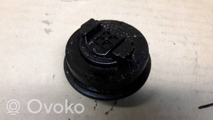 Volkswagen PASSAT B6 Tappo carico dell’olio 06C103485AD