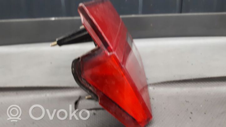 Seat Toledo I (1L) Luci posteriori del portellone del bagagliaio 1L0945094